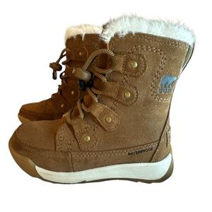 Sorel children’s Whitney ll suede boots  elk size 8